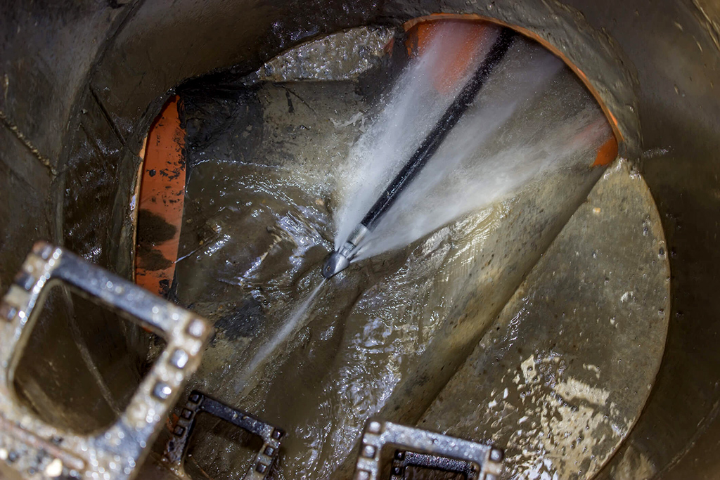 //bowsherps.com/wp-content/uploads/2023/03/High-Pressure-Drain-Jetting.jpg