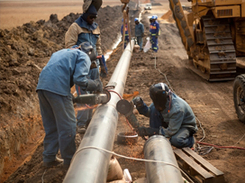 //bowsherps.com/wp-content/uploads/2023/03/Oil-and-gas-pipeline-design-maintenance-and-repair.jpg